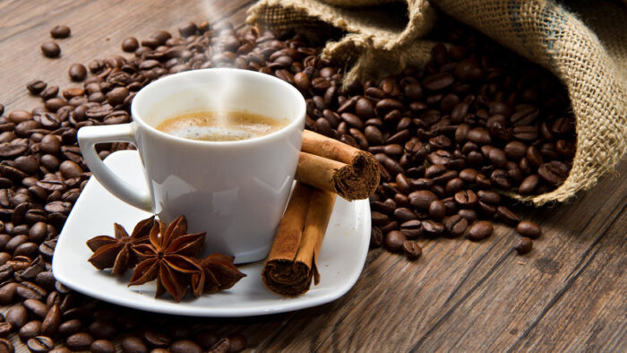 jak kawa wpływa na organizm